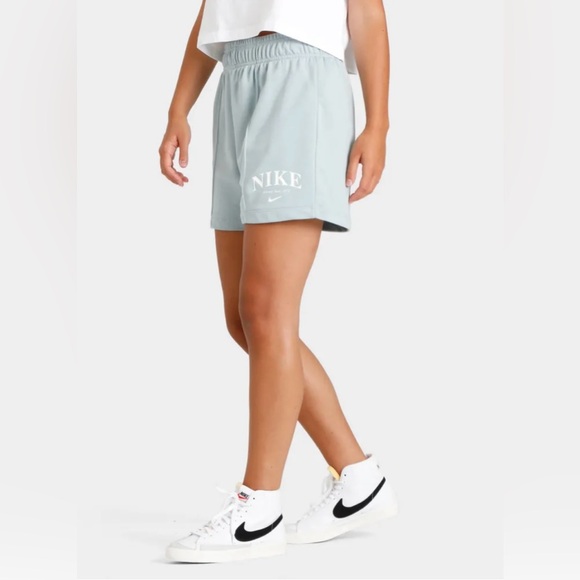Nike Sportswear Essentials Oversized Sweatshirt & Shorts Set - Ocean Cube - Picture 6 of 10